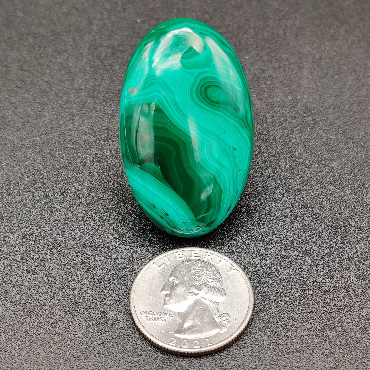 Malachite Cabochon 133.25 carats (26.65g)