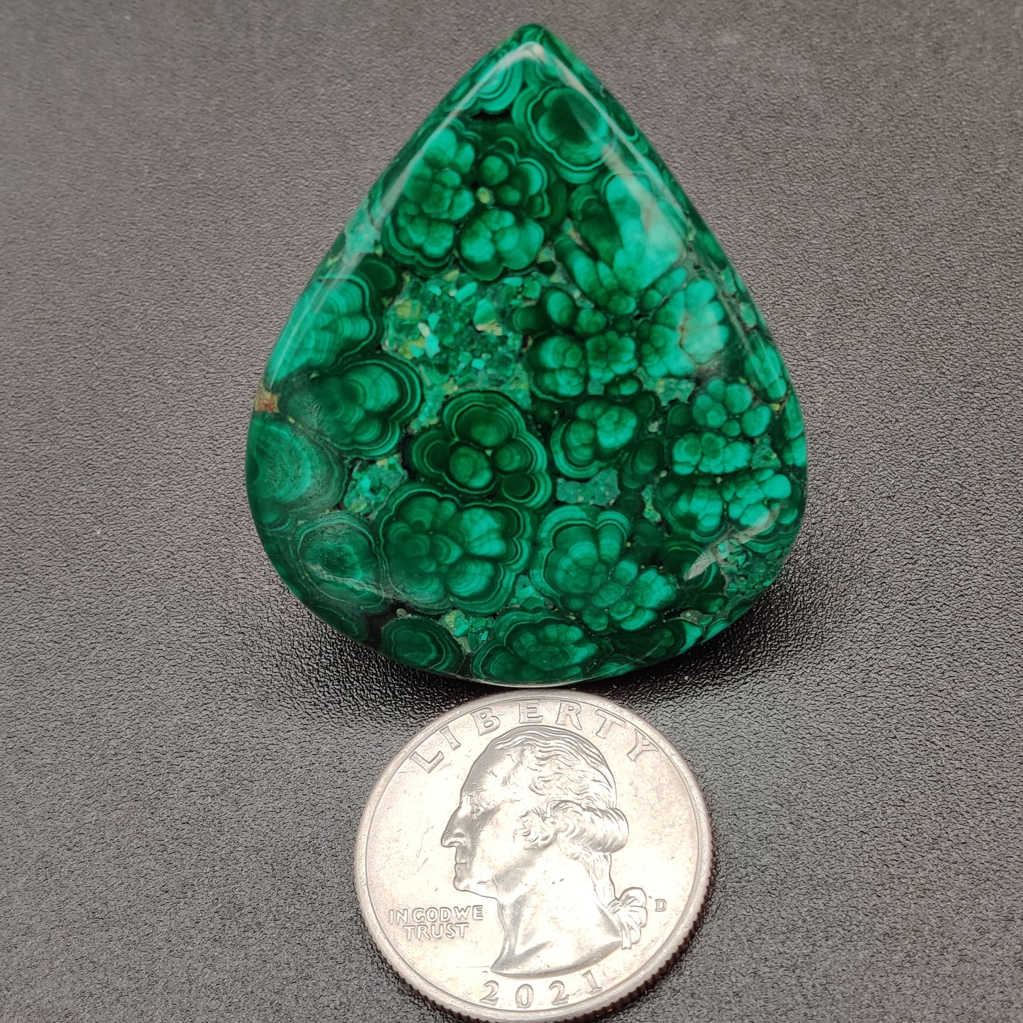 Malachite Cabochon 119.3 carats (23.86g)